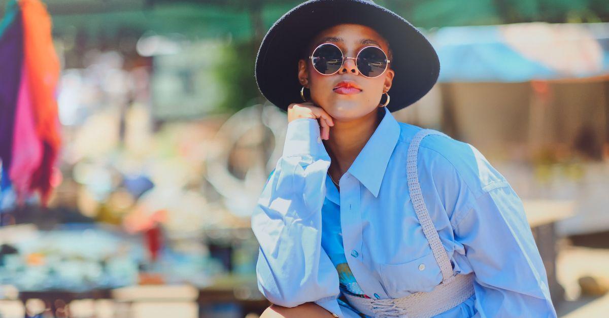 Como unir proteção solar e moda em um visual impecável?