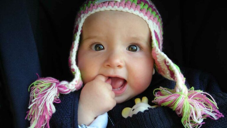 bebe no inverno