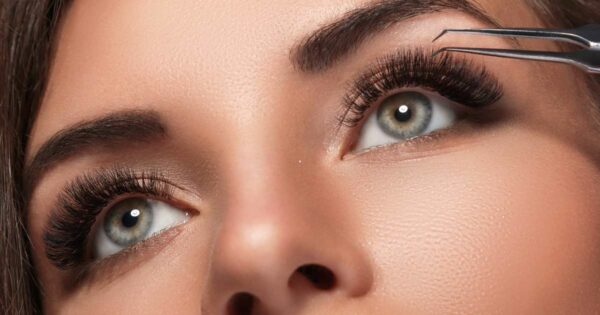 Cílios Fadvan: Desvendando o Segredo de Como Alcançar Olhos Deslumbrantes e Volumosos